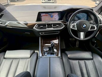 2020 BMW X5 M50i
