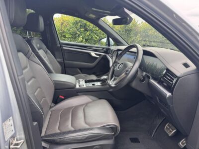 2019 Volkswagen Touareg 3.0TDI V6 R-LINE TECH TIPTRONIC 4MOTION