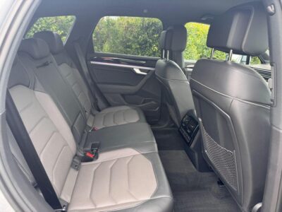 2019 Volkswagen Touareg 3.0TDI V6 R-LINE TECH TIPTRONIC 4MOTION