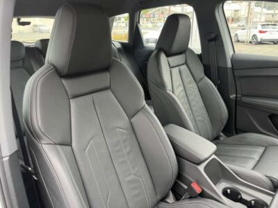 2022 AUDi Q4 e-tron 40 Advance
