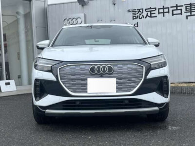 2022 AUDi Q4 e-tron 40 Advance
