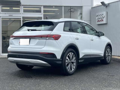 2022 AUDi Q4 e-tron 40 Advance