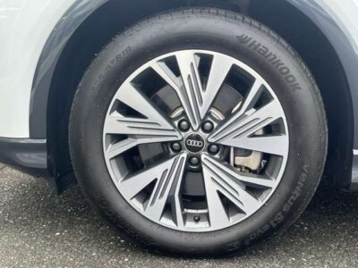 2022 AUDi Q4 e-tron 40 Advance