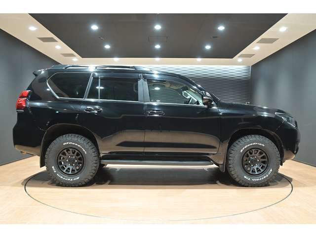 2022 Toyota Land Cruiser Prado TX-L Matt Black Edition