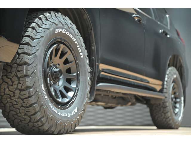 2022 Toyota Land Cruiser Prado TX-L Matt Black Edition