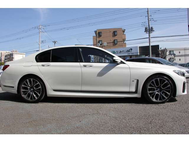 2020 BMW 740i M Sport