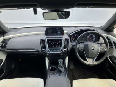 2018 TOYOTA CROWN HYBRID RS ADVANCE