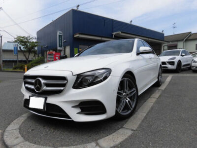 2019 MERCEDES BENZ E200 AVANTGARDE AMG LINE