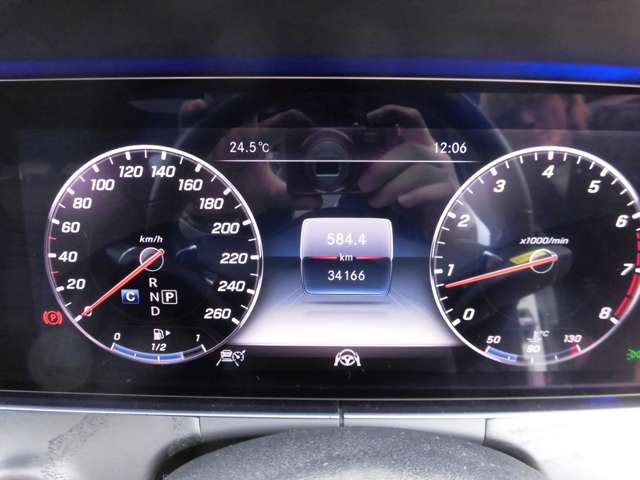 2019 MERCEDES BENZ E200 AVANTGARDE AMG LINE