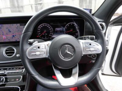 2019 MERCEDES BENZ E200 AVANTGARDE AMG LINE