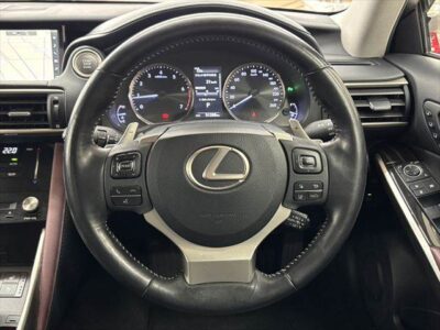 2018 LEXUS IS300 Version L