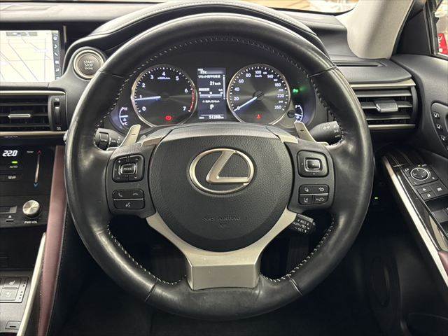 2018 LEXUS IS300 Version L