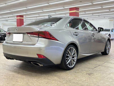 2018 LEXUS IS300 Version L