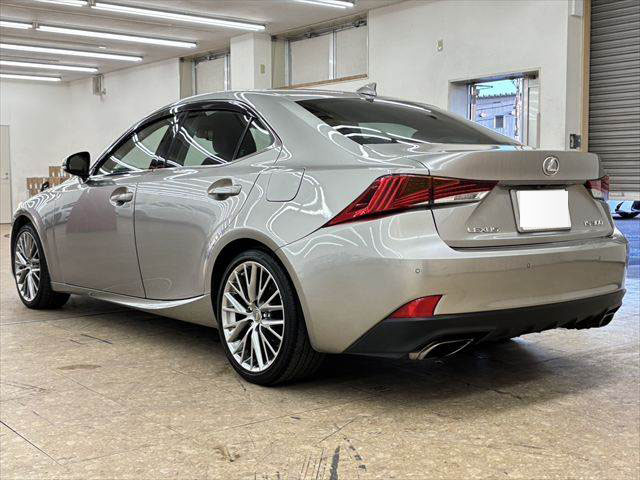2018 LEXUS IS300 Version L