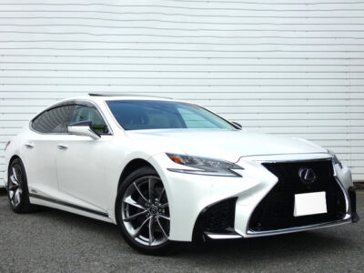 2018 LEXUS LS500h Executive