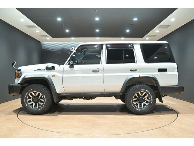 2024 Toyota Land Cruiser 70 AX - GDJ76W