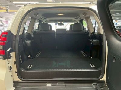 2018 Toyota Land Cruiser Prado TZ-G