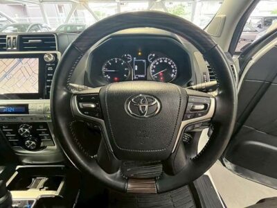 2018 Toyota Land Cruiser Prado TZ-G