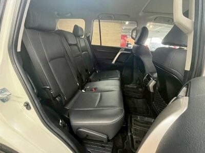 2018 Toyota Land Cruiser Prado TZ-G