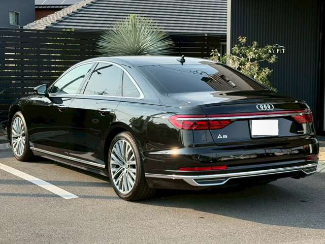 2019 AUDI A8 60TFSI QUATTRO