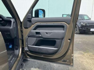2023 Land Rover Defender 110X-Dynamic SE D300