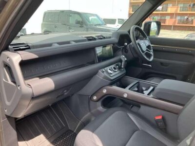 2023 Land Rover Defender 110X-Dynamic SE D300