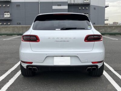 2018 Porsche Macan Turbo