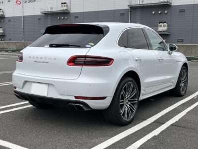 2018 Porsche Macan Turbo
