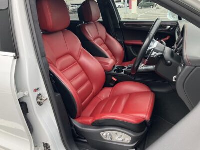 2018 Porsche Macan Turbo