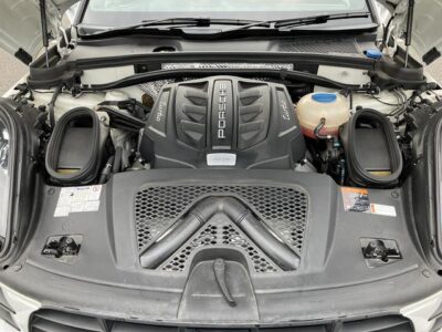 2018 Porsche Macan Turbo