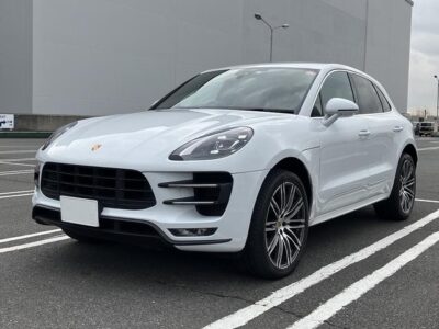 2018 Porsche Macan Turbo