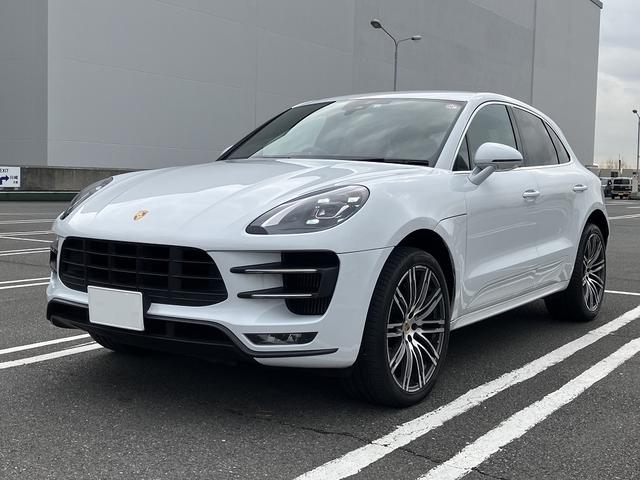2018 Porsche Macan Turbo