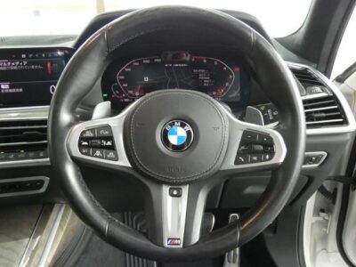 2020 BMW X7 M50i