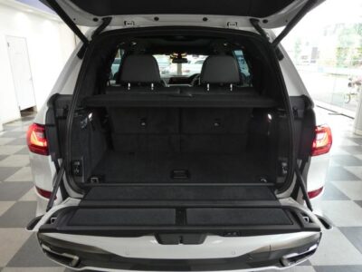 2020 BMW X7 M50i