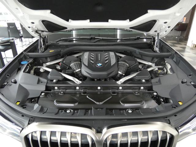 2020 BMW X7 M50i