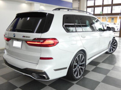 2020 BMW X7 M50i