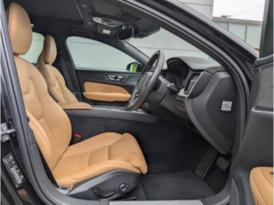 2019 VOLVO V60 CROSS COUNTRY T5 AWD PRO