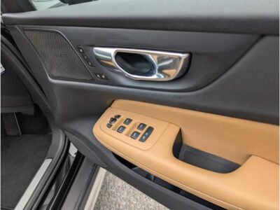 2019 VOLVO V60 CROSS COUNTRY T5 AWD PRO