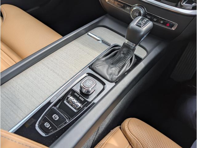 2019 VOLVO V60 CROSS COUNTRY T5 AWD PRO