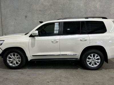 2021 TOYOTA LANDCRUISER SAHARA (Australian Spec)