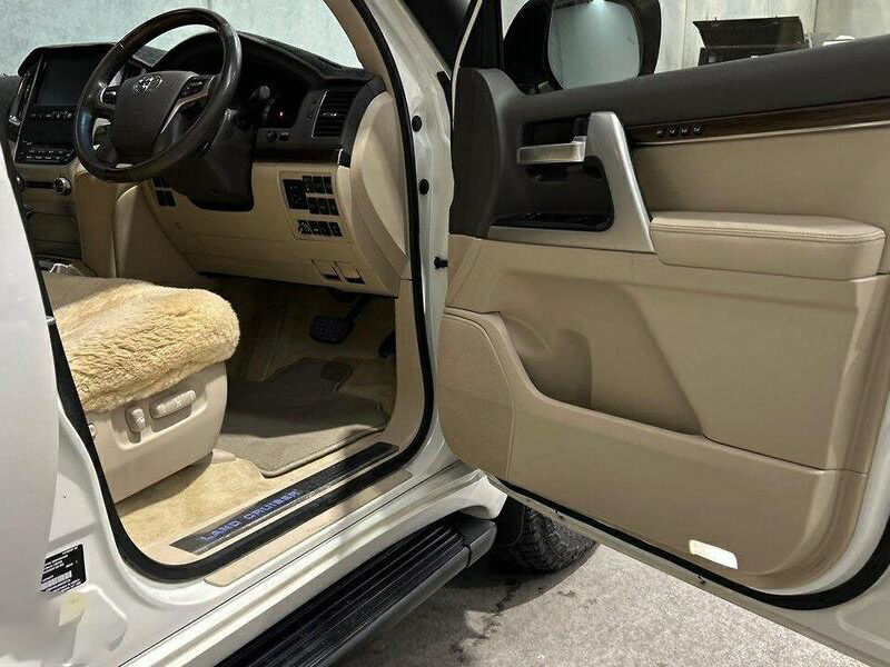 2021 TOYOTA LANDCRUISER SAHARA (Australian Spec)