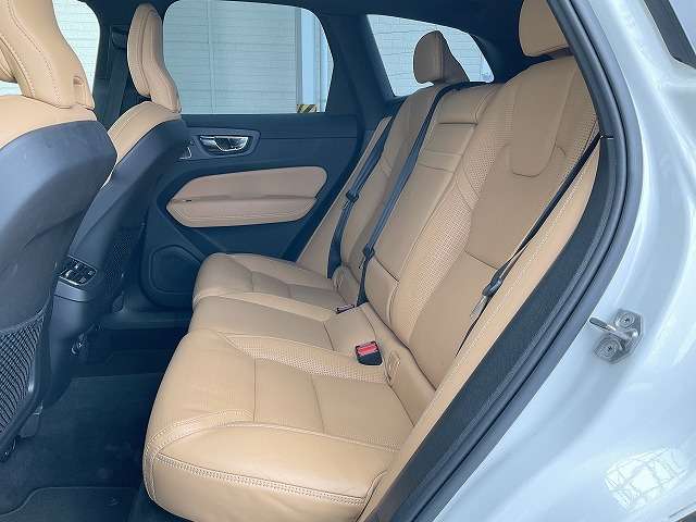 2018 VOLVO XC60 T5 AWD INSCRIPTION