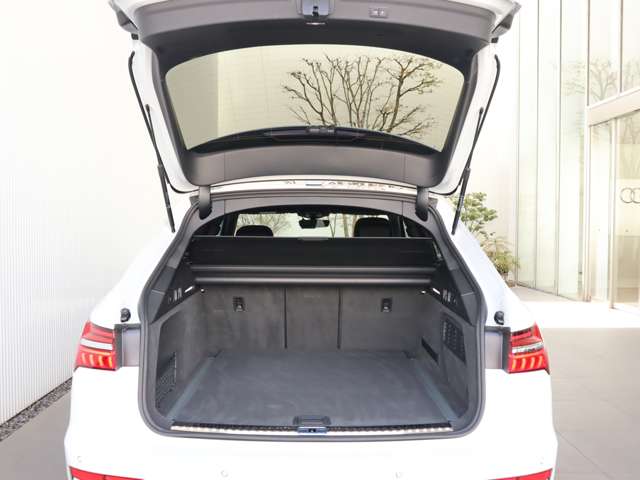 2022 AUDI S6 Avant Hybrid