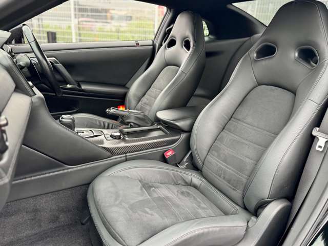 2018 NISSAN GT-R Pure Edition - DBA-R35