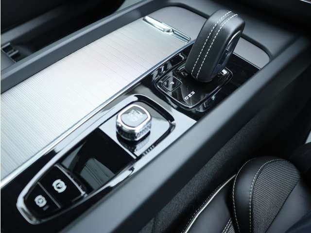 2021 VOLVO XC60 T8 POLESTAR ENGINEERED
