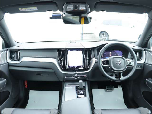 2021 VOLVO XC60 T8 POLESTAR ENGINEERED