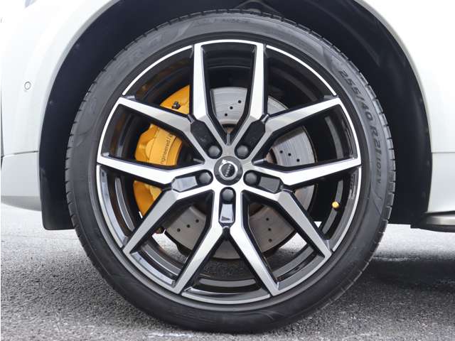 2021 VOLVO XC60 T8 POLESTAR ENGINEERED