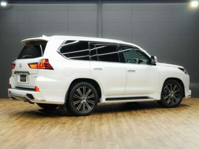 2018 LEXUS LX570