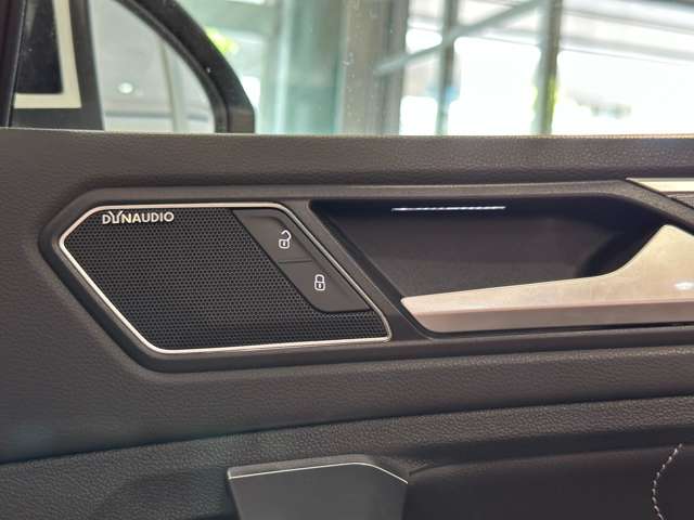 2020 Volkswagen Tiguan TDI 4Motion R-Line Dynaudio