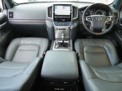 2019 TOYOTA LAND CRUISER ZX
